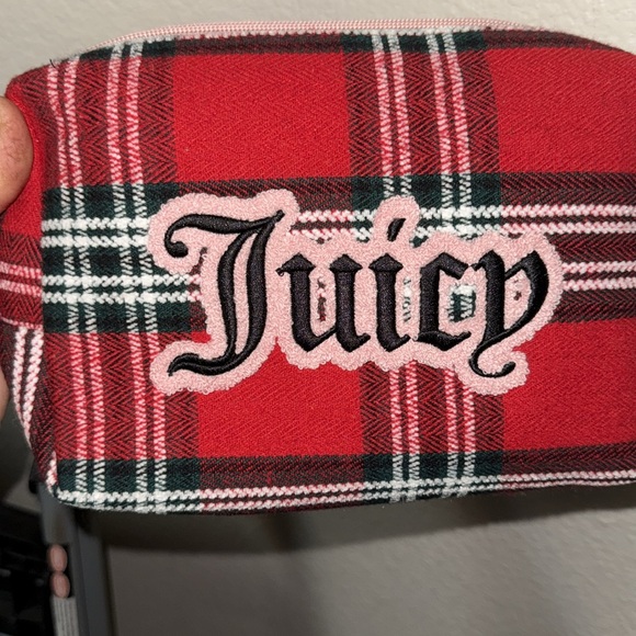 JUICY COUTURE COSMETIC BAG - Picture 3 of 6